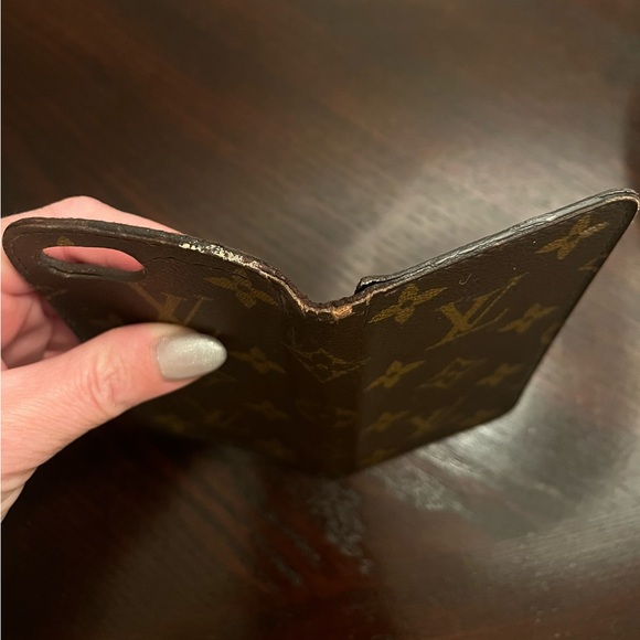 Louis Vuitton iPhone 7/8 cell phone folio case - Picture 6 of 8